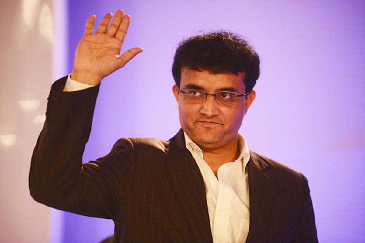 এ দিন দিল্লিতে অবশ্য ডিডিসিএ-এর একটি অনুষ্ঠানে কেন্দ্রীয় স্বরাষ্ট্রমন্ত্রীর সঙ্গে বোর্ড সভাপতি হিসেবে উপস্থিত থাকবেন সৌরভ৷ দিল্লি ক্রিকেট সংস্থার তরফে প্রাক্তন চেয়ারম্যান এবং কেন্দ্রীয় মন্ত্রী প্রয়াত অরুণ জেটলির মূর্তি বসানোর উদ্যোগ নেওয়া হয়েছে৷ এই অনুষ্ঠানেই এক মঞ্চে থাকবেন সৌরভ- শাহ৷ অনুষ্ঠানে উপস্থিত থাকার কথা বীরেন্দ্র সেহওয়াগ, গৌতম গম্ভীরের মতো দিল্লির একঝাঁক প্রাক্তন ক্রিকেটারদেরও৷ এ দিন দিল্লিতে অবশ্য ডিডিসিএ-এর একটি অনুষ্ঠানে কেন্দ্রীয় স্বরাষ্ট্রমন্ত্রীর সঙ্গে বোর্ড সভাপতি হিসেবে উপস্থিত থাকবেন সৌরভ৷ দিল্লি ক্রিকেট সংস্থার তরফে প্রাক্তন চেয়ারম্যান এবং কেন্দ্রীয় মন্ত্রী প্রয়াত অরুণ জেটলির মূর্তি বসানোর উদ্যোগ নেওয়া হয়েছে৷ এই অনুষ্ঠানেই এক মঞ্চে থাকবেন সৌরভ- শাহ৷ অনুষ্ঠানে উপস্থিত থাকার কথা বীরেন্দ্র সেহওয়াগ, গৌতম গম্ভীরের মতো দিল্লির একঝাঁক প্রাক্তন ক্রিকেটারদেরও৷