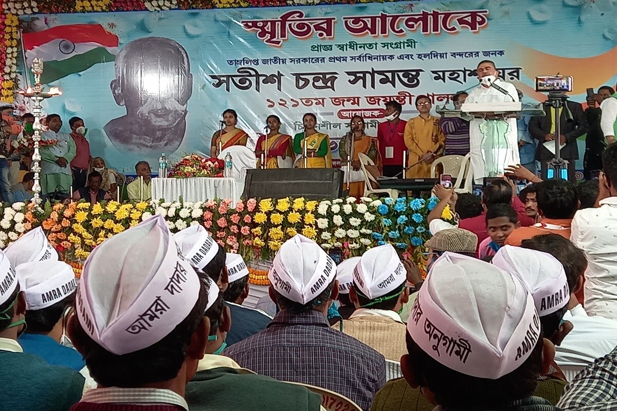 মন্ত্রীত্ব ছেড়েছিলেন। সেই প্রসঙ্গ টেনেই শুভেন্দু বললেন, মন্ত্রীত্ব ছেড়েছিলেন। সেই প্রসঙ্গ টেনেই শুভেন্দু বললেন,
