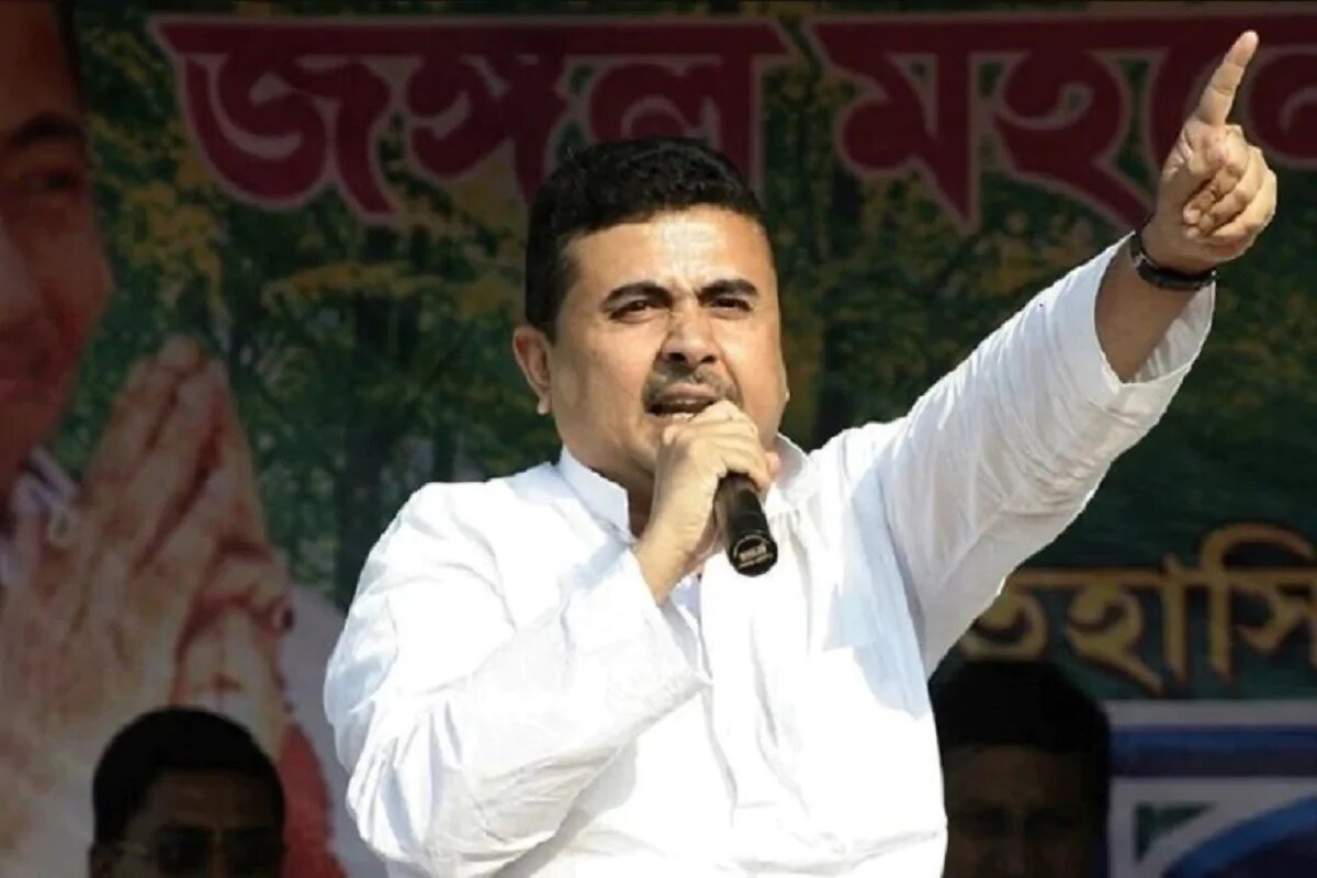 পুরোন দলকে আক্রমণ করে শুভেন্দু বলেন, 'গরু পাচার হয়ে গেছে ধরাও পড়ে গেছে৷ অমিত শাহজি টাইট দিয়ে দিয়েছেন৷ রাস্তায় রাস্তায় তোলা তুলছে৷ পাথর, বালি, গরু, কয়লা সমস্ত পাচার হয়ে গেছে৷ এবার যদি জিততে পারে কিডনি পাচার বাকি আছে৷ এবার এদের বিসর্জন দিতে হবে৷' পুরোন দলকে আক্রমণ করে শুভেন্দু বলেন, 'গরু পাচার হয়ে গেছে ধরাও পড়ে গেছে৷ অমিত শাহজি টাইট দিয়ে দিয়েছেন৷ রাস্তায় রাস্তায় তোলা তুলছে৷ পাথর, বালি, গরু, কয়লা সমস্ত পাচার হয়ে গেছে৷ এবার যদি জিততে পারে কিডনি পাচার বাকি আছে৷ এবার এদের বিসর্জন দিতে হবে৷'