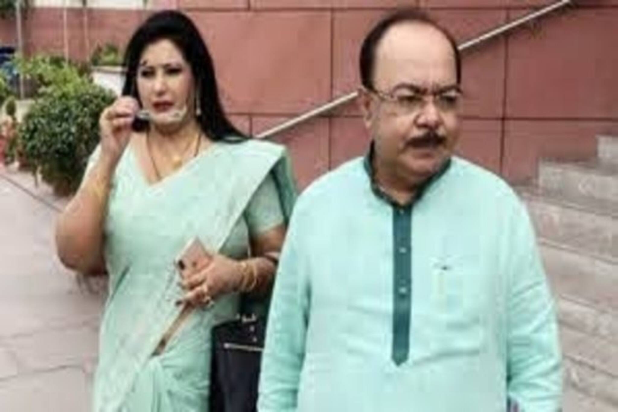 রাজ্যপালের সঙ্গে সৌজন্য সাক্ষাতে শোভন-বৈশাখী! জল্পনা রাজনৈতিক মহলে