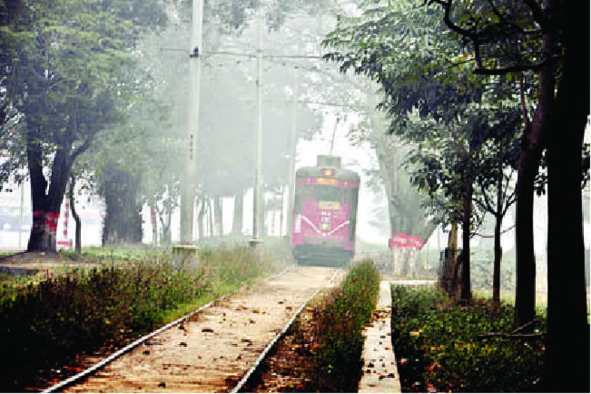 *আগামী ৪-৫ দিন উত্তরপ্রদেশে ঘন কুয়াশার সর্তকতা। আগামী ৪৮ ঘন্টা ঘন কুয়াশা থাকবে পঞ্জাব, হরিয়ানা, চন্ডিগড়, রাজস্থান, মধ্যপ্রদেশ এবং উত্তরাখণ্ডে। ৪৮ ঘণ্টায় হিমাচল প্রদেশ উত্তরাখণ্ডে গ্রাউন্ড ফ্রস্টের সম্ভাবনা। সংগৃহীত ছবি। *আগামী ৪-৫ দিন উত্তরপ্রদেশে ঘন কুয়াশার সর্তকতা। আগামী ৪৮ ঘন্টা ঘন কুয়াশা থাকবে পঞ্জাব, হরিয়ানা, চন্ডিগড়, রাজস্থান, মধ্যপ্রদেশ এবং উত্তরাখণ্ডে। ৪৮ ঘণ্টায় হিমাচল প্রদেশ উত্তরাখণ্ডে গ্রাউন্ড ফ্রস্টের সম্ভাবনা। সংগৃহীত ছবি।