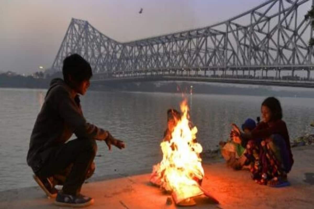 *এই মুহূর্তে পশ্চিমী ঝঞ্ঝা রয়েছে পাকিস্তান ও সংলগ্ন উত্তর-পশ্চিম ভারতের কিছু অংশে। ঘূর্ণাবর্ত হয়েছে দক্ষিন আরব সাগর এবং দক্ষিণ-পূর্ব বঙ্গোপসাগর। এছাড়াও সক্রিয় রয়েছে পূবালী হাওয়া। সংগৃহীত ছবি। *এই মুহূর্তে পশ্চিমী ঝঞ্ঝা রয়েছে পাকিস্তান ও সংলগ্ন উত্তর-পশ্চিম ভারতের কিছু অংশে। ঘূর্ণাবর্ত হয়েছে দক্ষিন আরব সাগর এবং দক্ষিণ-পূর্ব বঙ্গোপসাগর। এছাড়াও সক্রিয় রয়েছে পূবালী হাওয়া। সংগৃহীত ছবি।