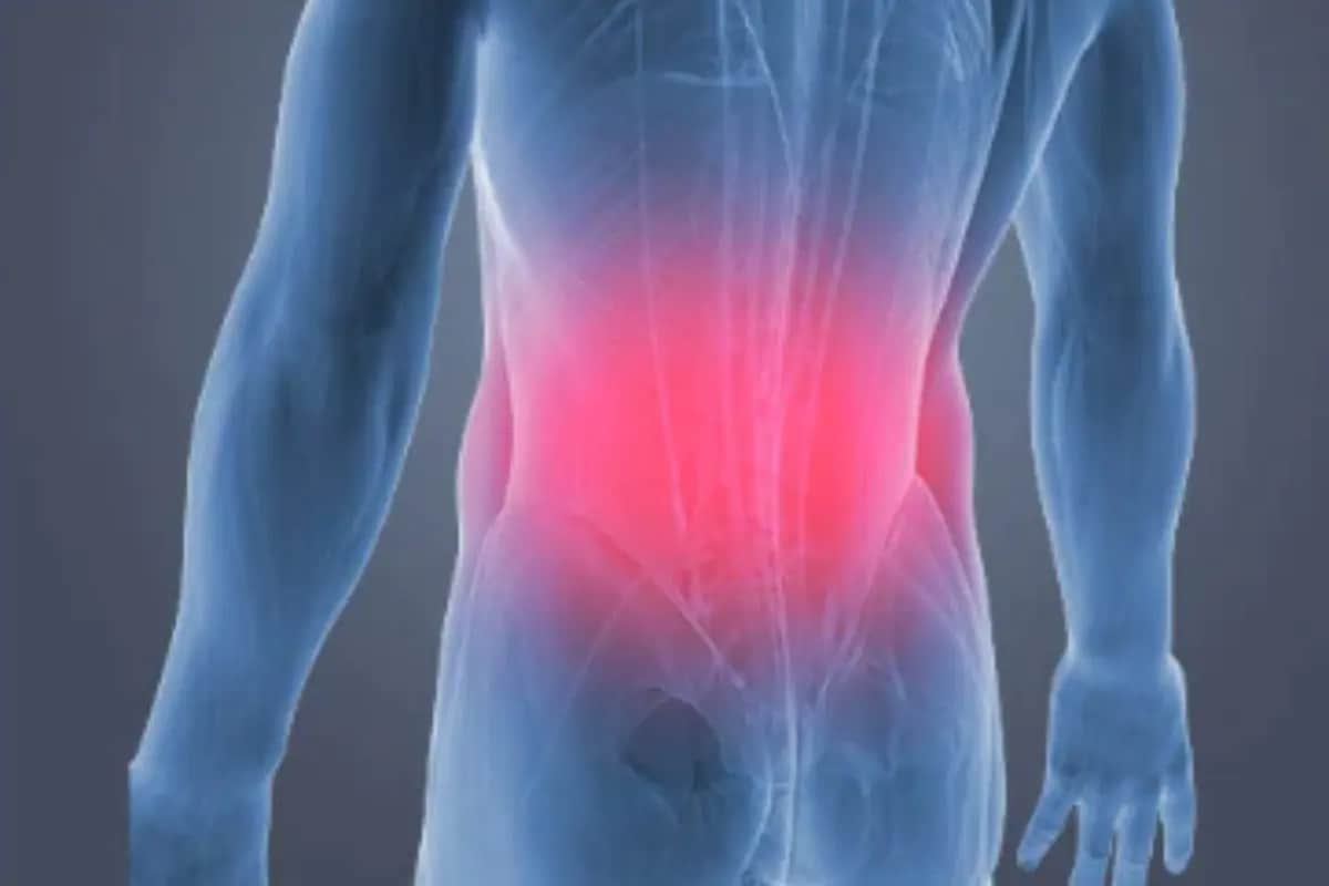 শিরদাঁড়ার একদম শেষ হাড় বা টেইলবোন (tailbone)। চিকিৎসার পরিভাষায় একে ককসাক্স (coccyx bone) বলা হয়ে থাকে। কোমড়ের উপরের অংশে চাপ বেশি পড়লে, অনেক্ষণ ধরে কাজ করার পর উঠে দাঁড়ালে বা যৌনক্রিয়ার সময় এই হাড়ে ব্যথা করতে পারে। ব্যথা না হলেও অনেক সময়ে এই হাড়ে জ্বালাভাবও অনুভব হতে পারে। এই ব্যথা হওয়া বা জ্বালাভাবকে কক্সিডাইনিয়া (coccydynia) বলে। এই কক্সিডাইনিয়া (coccydynia) বেশিরভাগ মানুষের মধ্যেই খুব স্বাভাবিক বিষয় এবং অনেক সময়ই নিজে থেকে ঠিক হয়ে যায়। শিরদাঁড়ার একদম শেষ হাড় বা টেইলবোন (tailbone)। চিকিৎসার পরিভাষায় একে ককসাক্স (coccyx bone) বলা হয়ে থাকে। কোমড়ের উপরের অংশে চাপ বেশি পড়লে, অনেক্ষণ ধরে কাজ করার পর উঠে দাঁড়ালে বা যৌনক্রিয়ার সময় এই হাড়ে ব্যথা করতে পারে। ব্যথা না হলেও অনেক সময়ে এই হাড়ে জ্বালাভাবও অনুভব হতে পারে। এই ব্যথা হওয়া বা জ্বালাভাবকে কক্সিডাইনিয়া (coccydynia) বলে। এই কক্সিডাইনিয়া (coccydynia) বেশিরভাগ মানুষের মধ্যেই খুব স্বাভাবিক বিষয় এবং অনেক সময়ই নিজে থেকে ঠিক হয়ে যায়।