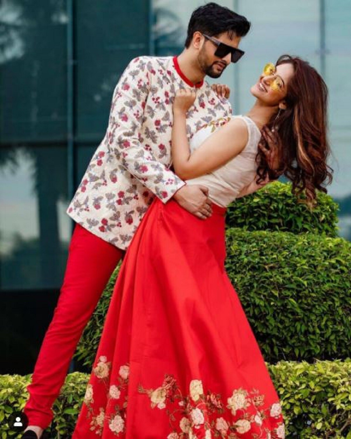 ৪ ফেব্রুয়ারি বিবাহবন্ধনে আবদ্ধ হতে চলেছেন এই কপোত-কপোতী৷ সোশ্যাল মিডিয়ায় দুজনেই খুব অ্যাক্টিভ ৷ আর তাই তাঁদের বিয়ের সব আপডেটের জন্যেই সেখানেই নজর রাখবেন৷ Photo Courtesy- Instagram ৪ ফেব্রুয়ারি বিবাহবন্ধনে আবদ্ধ হতে চলেছেন এই কপোত-কপোতী৷ সোশ্যাল মিডিয়ায় দুজনেই খুব অ্যাক্টিভ ৷ আর তাই তাঁদের বিয়ের সব আপডেটের জন্যেই সেখানেই নজর রাখবেন৷ Photo Courtesy- Instagram