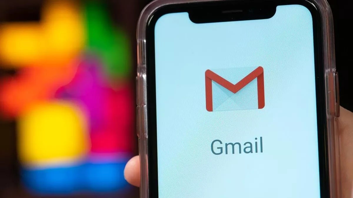 শোনা যাচ্ছে, Google Doc-এর ডকুমেন্ট ওরিয়েন্টেশন, ইমেজ সাপোর্ট সিস্টেম-সহ একাধিক ফিচারের উপর কাজ করছে ক্যালিফোর্নিয়ার টেক জায়ান্ট The Mountain View-ও। এর জেরে দুই ধরনের অর্থাৎ হরাইজনাল ও ভার্টিকাল ওরিয়েন্টেশনে দেখা যাবে ডকুমেন্টস। শোনা যাচ্ছে, Google Doc-এর ডকুমেন্ট ওরিয়েন্টেশন, ইমেজ সাপোর্ট সিস্টেম-সহ একাধিক ফিচারের উপর কাজ করছে ক্যালিফোর্নিয়ার টেক জায়ান্ট The Mountain View-ও। এর জেরে দুই ধরনের অর্থাৎ হরাইজনাল ও ভার্টিকাল ওরিয়েন্টেশনে দেখা যাবে ডকুমেন্টস।