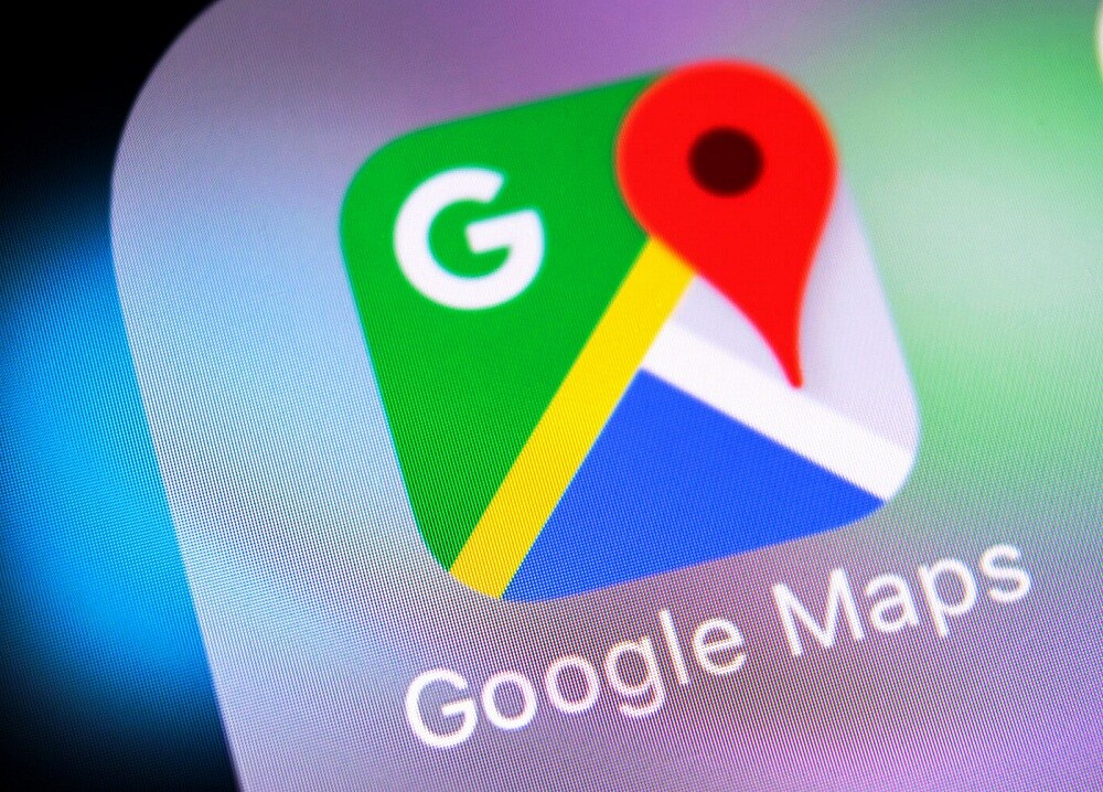 ইতিমধ্যেই Google Maps ও Search অ্যাপে একাধিক আপডেট আনার প্রচেষ্টায় রয়েছে Google। এই মাসের শুরুতে বিজনেস প্রোফাইলের জন্য একটি নতুন মেট্রিকসও চালু করা হয়েছে। যার সাহায্যে গ্রাহকদের চাহিদা বা ক্রয়ক্ষমতা বিশ্লেষণ আরও সহজ হবে। প্রসঙ্গত, দিন কয়েক আগেই Google Maps-এ কমিউনিটি ফিড (Community Feed) ফিচার আসার কথা জানানো হয়েছিল। যার সাহায্যে আশেপাশের পছন্দের জায়গাগুলি সম্পর্কে সমস্ত তথ্য পেয়ে যেতে পাবেন ব্যবহারকারীরা। Google Map-এর 'Explore' ট্যাবের নতুন এই কমিউনিটি ফিডে যাত্রাপথের আশেপাশের স্থানীয় সমস্ত দোকান, পছন্দের জায়গা দেখা যাবে। থাকবে সংশ্লিষ্ট জায়গাগুলির ছবি, পোস্ট ও রিভিউও। এ ছাড়াও Google Maps অ্যাপে একটি নতুন ইন্ডিকেটর যুক্ত হয়েছে। যেখানে লাইভ ট্রানজিট ক্রাউডনেস অর্থাৎ যাতায়াতের রাস্তায় ভিড় সম্পর্কিত তথ্য পাওয়া যাবে। ইতিমধ্যেই Google Maps ও Search অ্যাপে একাধিক আপডেট আনার প্রচেষ্টায় রয়েছে Google। এই মাসের শুরুতে বিজনেস প্রোফাইলের জন্য একটি নতুন মেট্রিকসও চালু করা হয়েছে। যার সাহায্যে গ্রাহকদের চাহিদা বা ক্রয়ক্ষমতা বিশ্লেষণ আরও সহজ হবে। প্রসঙ্গত, দিন কয়েক আগেই Google Maps-এ কমিউনিটি ফিড (Community Feed) ফিচার আসার কথা জানানো হয়েছিল। যার সাহায্যে আশেপাশের পছন্দের জায়গাগুলি সম্পর্কে সমস্ত তথ্য পেয়ে যেতে পাবেন ব্যবহারকারীরা। Google Map-এর 'Explore' ট্যাবের নতুন এই কমিউনিটি ফিডে যাত্রাপথের আশেপাশের স্থানীয় সমস্ত দোকান, পছন্দের জায়গা দেখা যাবে। থাকবে সংশ্লিষ্ট জায়গাগুলির ছবি, পোস্ট ও রিভিউও। এ ছাড়াও Google Maps অ্যাপে একটি নতুন ইন্ডিকেটর যুক্ত হয়েছে। যেখানে লাইভ ট্রানজিট ক্রাউডনেস অর্থাৎ যাতায়াতের রাস্তায় ভিড় সম্পর্কিত তথ্য পাওয়া যাবে।
