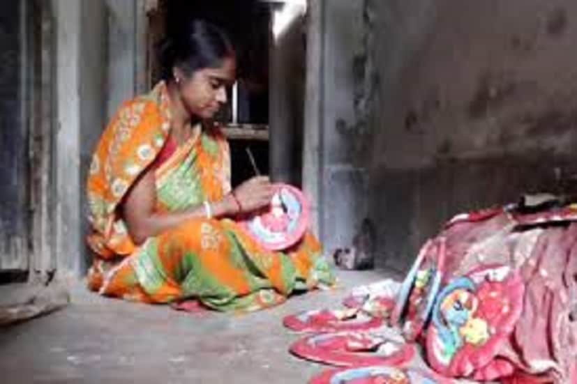 প্রতি বৃহস্পতিবার মা লক্ষ্মীর পাঁচালি পড়েন গহস্থের মহিলারা যাতে সংসারে ফিরে আসে সুখ-শান্তি ৷ 