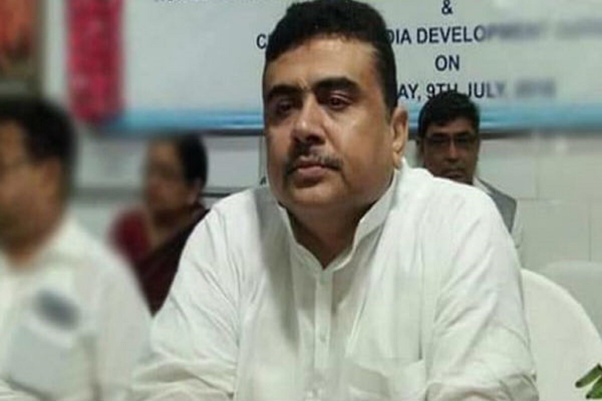 মঞ্চে তাঁক অভ্যর্থনা জানাবেন মুকুল রায় ৷ শাহি সভার প্রথম বক্তা শুভেন্দু অধিকারী ৷ পরবর্তীকালে অন্য নেতারা বক্তব্য রাখবেন ৷ সর্বশেষে বক্তব্য রাখবেন অমিত শাহ ৷ ফাইল ছবি ৷ মঞ্চে তাঁক অভ্যর্থনা জানাবেন মুকুল রায় ৷ শাহি সভার প্রথম বক্তা শুভেন্দু অধিকারী ৷ পরবর্তীকালে অন্য নেতারা বক্তব্য রাখবেন ৷ সর্বশেষে বক্তব্য রাখবেন অমিত শাহ ৷ ফাইল ছবি ৷