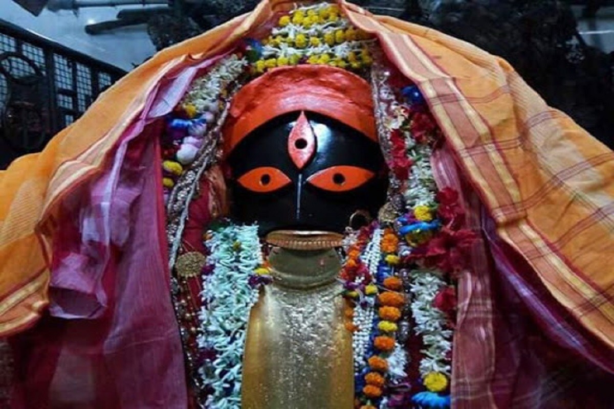 কালীঘাটের মা জননীর কৃপা মন ও প্রাণকে আরও সমৃদ্ধ করে তোলে ৷ জীবনকে উন্নতির শিখরে নিয়ে যাওয়া সম্ভব হয়ে থাকে ৷ কালীঘাটের মা জননীর কৃপা মন ও প্রাণকে আরও সমৃদ্ধ করে তোলে ৷ জীবনকে উন্নতির শিখরে নিয়ে যাওয়া সম্ভব হয়ে থাকে ৷