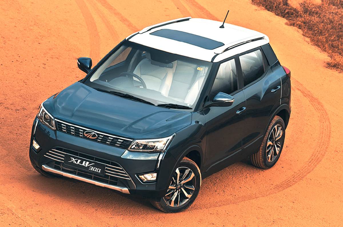 Mahindra XUV300XUV300-র পেট্রোল ও ডিজেল দু'টোতেই মিলছে অফার। Mahindra XUV300-র পেট্রোল গাড়ি কিনলে পাওয়া যাবে ২৫ হাজার পর্যন্ত এক্সচেঞ্জ বোনাস। পাওয়া যাবে ৫ হাজার টাকা পর্যন্ত কর্পোরেট ডিসকাউন্ট (Coroprate Discount)। আর ডিজেল গাড়িতে মিলছে ১০ হাজার টাকা পর্যন্ত ক্যাশ ডিসকাউন্ট (Cash Discount)। ২৫ হাজার টাকা পর্যন্ত এক্সচেঞ্জ বোনাস (Exchange Bonus) ও ৫ হাজার টাকা পর্যন্ত কর্পোরেট ডিসকাউন্ট (Coroprate Discount)।পাশাপাশি মিলছে ৬ হাজার ৫০০ টাকার অ্যাকসেসারিজ (Complementary Accessories)। Mahindra XUV300XUV300-র পেট্রোল ও ডিজেল দু'টোতেই মিলছে অফার। Mahindra XUV300-র পেট্রোল গাড়ি কিনলে পাওয়া যাবে ২৫ হাজার পর্যন্ত এক্সচেঞ্জ বোনাস। পাওয়া যাবে ৫ হাজার টাকা পর্যন্ত কর্পোরেট ডিসকাউন্ট (Coroprate Discount)। আর ডিজেল গাড়িতে মিলছে ১০ হাজার টাকা পর্যন্ত ক্যাশ ডিসকাউন্ট (Cash Discount)। ২৫ হাজার টাকা পর্যন্ত এক্সচেঞ্জ বোনাস (Exchange Bonus) ও ৫ হাজার টাকা পর্যন্ত কর্পোরেট ডিসকাউন্ট (Coroprate Discount)।পাশাপাশি মিলছে ৬ হাজার ৫০০ টাকার অ্যাকসেসারিজ (Complementary Accessories)।