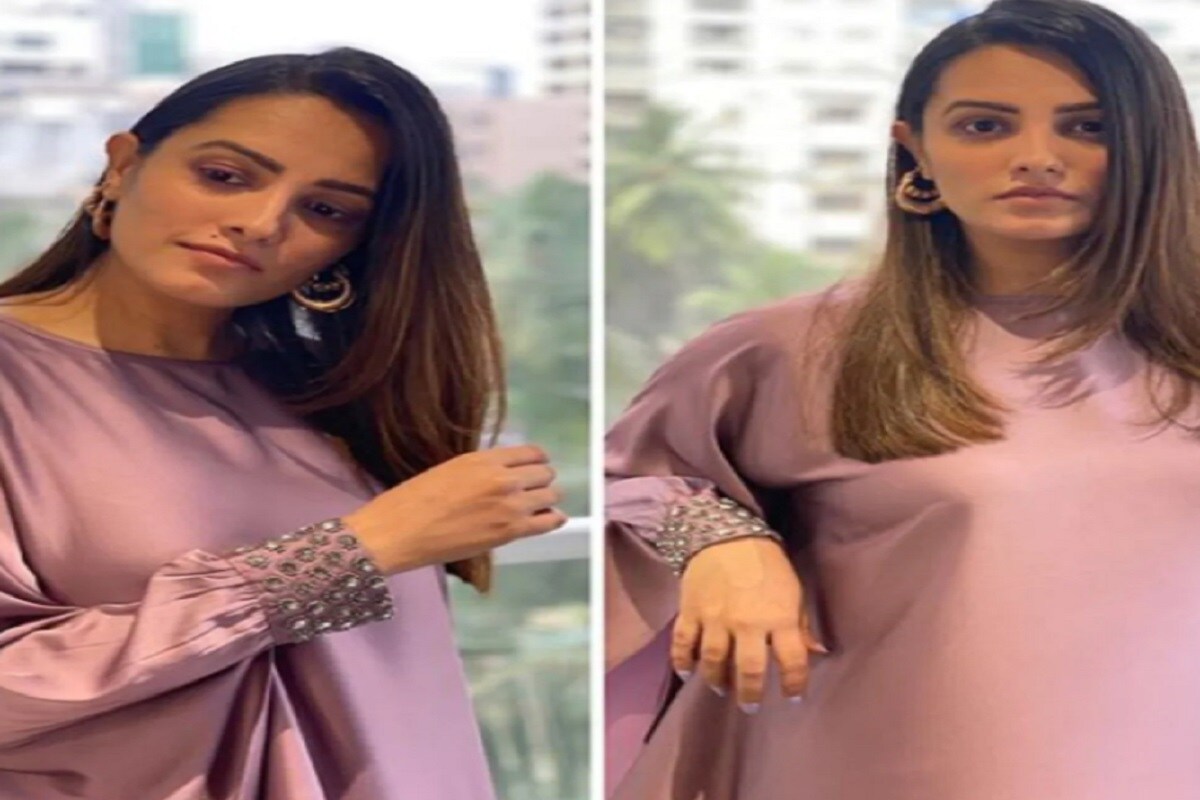 ছবিগুলির সঙ্গে অনিতা ক্যাপশনে লিখেছেন ৷ বলেছেন তাঁর মতে মহিলারাই আসল নায়িকা ৷ ছবি সৌজন্যে ইনস্টাগ্রাম ৷ ছবিগুলির সঙ্গে অনিতা ক্যাপশনে লিখেছেন ৷ বলেছেন তাঁর মতে মহিলারাই আসল নায়িকা ৷ ছবি সৌজন্যে ইনস্টাগ্রাম ৷