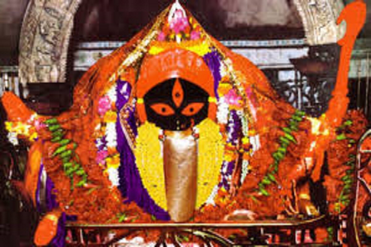 মায়ের করুণায় একসঙ্গে সমস্ত সমস্যা মিটে যায় মন্ত্রের মত, তিনিই দয়াময়ী মা, তাঁর দয়াতেই সমাজ চলে নিজস্ব পথে স্বাভাবিক ভাবেই ৷ মায়ের করুণায় একসঙ্গে সমস্ত সমস্যা মিটে যায় মন্ত্রের মত, তিনিই দয়াময়ী মা, তাঁর দয়াতেই সমাজ চলে নিজস্ব পথে স্বাভাবিক ভাবেই ৷