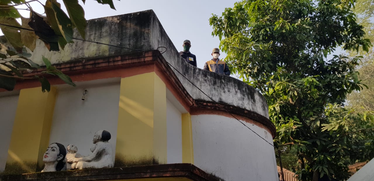 *এক্কেবারে বাঙালি খাবার খাবেন স্বরাষ্ট্রমন্ত্রী। মাটির থালায় পরিবেশন করা হবে ভাত, ডাল, পালং শাক, বেগুনভাজা, পটলভাজা, আলুপোস্ত, চাটনি, পাঁপড়, নলেন গুড়ের রসগোল্লা এবং নলেন গুড়ের পায়েস। *এক্কেবারে বাঙালি খাবার খাবেন স্বরাষ্ট্রমন্ত্রী। মাটির থালায় পরিবেশন করা হবে ভাত, ডাল, পালং শাক, বেগুনভাজা, পটলভাজা, আলুপোস্ত, চাটনি, পাঁপড়, নলেন গুড়ের রসগোল্লা এবং নলেন গুড়ের পায়েস।