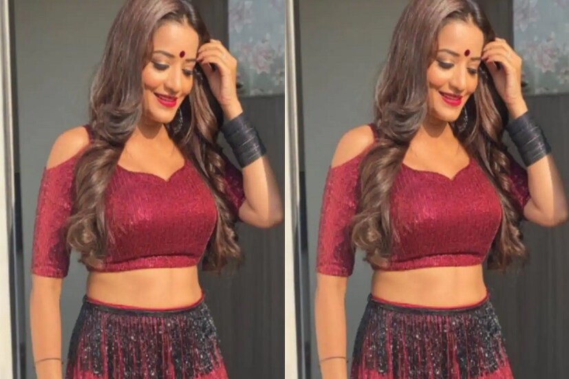 মোনালিসা এই ছবিগুলি তাঁর আসন্ন ধারাবাহিক নমক ইশকের ৷ সেই ছবিই সুনামির মত আছড়ে পড়েছে সোশ্যাল মিডিয়ায় ৷ ছবি সৌজন্যে aslimonalisa/Instagram.