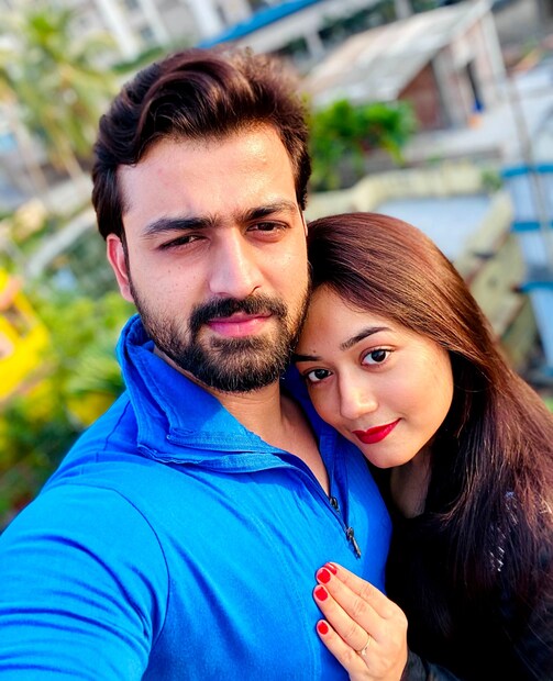 *পুরুলিয়ার অযোধ্যা পাহাড়ের কোলে একটি রিসর্টে বসবে রুদ্রজিৎ প্রমিতার বাগদানের আসর। অনুষ্ঠানে যোগ দেবেন রুদ্রজিৎ ও প্রমিতার ইন্ডাস্ট্রির সহকর্মী ও বন্ধুরা। থাকবেন দুই পরিবারের সদস্যরাও। ছবি: ইনস্টাগ্রাম ।