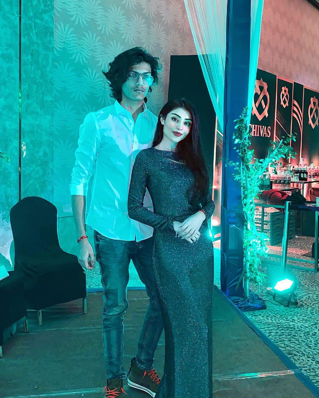 *তিন বছরের প্রেমের সম্পর্ক অবশেষে প্রকাশ্যে আনলেন অভিমন্যু ওরফে ঝিনুক। প্রেমিকার সঙ্গে সোশ্যাল মিডিয়ায় ছবি শেয়ার করে প্রকাশ্যেই সম্পর্কের কথা স্বীকার করে নিয়েছেন। ছবি: ইনস্টাগ্রাম। *তিন বছরের প্রেমের সম্পর্ক অবশেষে প্রকাশ্যে আনলেন অভিমন্যু ওরফে ঝিনুক। প্রেমিকার সঙ্গে সোশ্যাল মিডিয়ায় ছবি শেয়ার করে প্রকাশ্যেই সম্পর্কের কথা স্বীকার করে নিয়েছেন। ছবি: ইনস্টাগ্রাম।