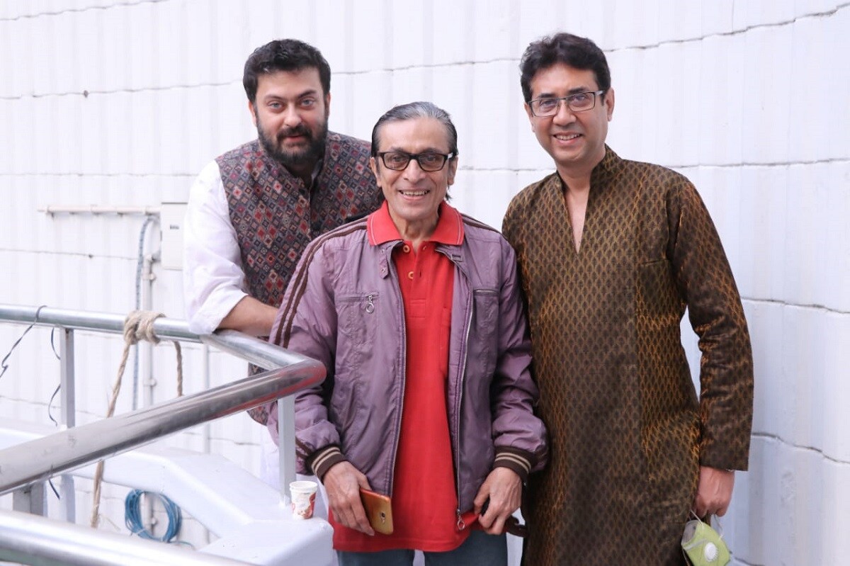 এই তথ্যচিত্রে কথা বলেছেন ভানু বন্দ্যোপাধ্যায় এর পরিবারের লোকজন। তা ছাড়াও কথা বলেছেন, অপর্ণা সেন, প্রসেনজিৎ চট্টোপাধ্যায়, ঋতুপর্ণা সেনগুপ্ত, রঞ্জিত মল্লিক প্রমুখ। ভানু বন্দ্যোপাধ্যায়ের অভিনয়ের ঝলক রয়েছে এই তথ্যচিত্রে। এই তথ্যচিত্রে কথা বলেছেন ভানু বন্দ্যোপাধ্যায় এর পরিবারের লোকজন। তা ছাড়াও কথা বলেছেন, অপর্ণা সেন, প্রসেনজিৎ চট্টোপাধ্যায়, ঋতুপর্ণা সেনগুপ্ত, রঞ্জিত মল্লিক প্রমুখ। ভানু বন্দ্যোপাধ্যায়ের অভিনয়ের ঝলক রয়েছে এই তথ্যচিত্রে।
