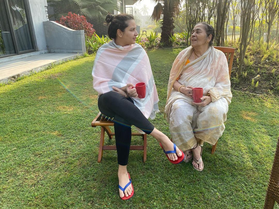 *ভাইকে নিয়ে চরম ব্যস্ত দুই দিন মিষ্টি এবং সৃষ্টি। ছোট্ট ইউভানকে চোখের আড়াল করতে নারাজ। তার প্র্যামে ছড়িয়েই চলছে ঘোরাঘুরি। ছবি-ইনস্টাগ্রাম। *ভাইকে নিয়ে চরম ব্যস্ত দুই দিন মিষ্টি এবং সৃষ্টি। ছোট্ট ইউভানকে চোখের আড়াল করতে নারাজ। তার প্র্যামে ছড়িয়েই চলছে ঘোরাঘুরি। ছবি-ইনস্টাগ্রাম।