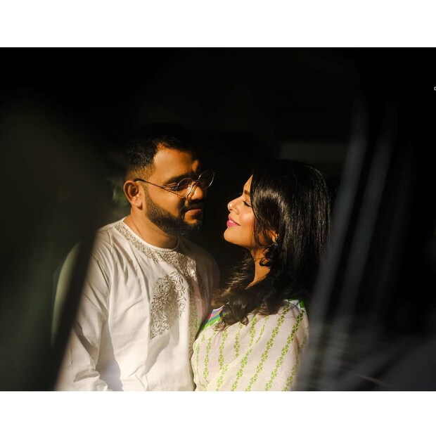 *প্রসঙ্গত, ইতিমধ্যেই ব্যাচেলরেট পার্টি, আইবুড়োভাতের একাধিক পর্ব সেরে ফেলেছেন দু'জনে। এখন শুধুই সুরে সুরে দুটো মন মিলে যাওয়ার অপেক্ষা। ছবি: ইনস্টাগ্রাম।
