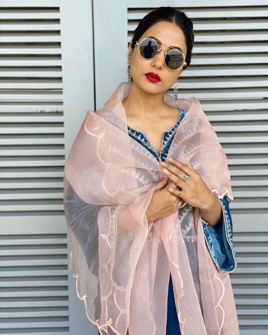 লিপস্টিকে হয়েছে টুকটুকে ঠোঁট ৷ রোদ চশমায় যেন রূপ আরও ঠিকরে ঠিকরে বেরোচ্ছে ৷ ছবি সৌজন্যে ইনস্টাগ্রাম ৷ লিপস্টিকে হয়েছে টুকটুকে ঠোঁট ৷ রোদ চশমায় যেন রূপ আরও ঠিকরে ঠিকরে বেরোচ্ছে ৷ ছবি সৌজন্যে ইনস্টাগ্রাম ৷