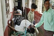 জমি নিয়ে দুই ভাইএর মধ্যে সংঘর্ষ, আহত দুই পক্ষের দশজন জমি নিয়ে দুই ভাইএর মধ্যে সংঘর্ষ, আহত দুই পক্ষের দশজন
