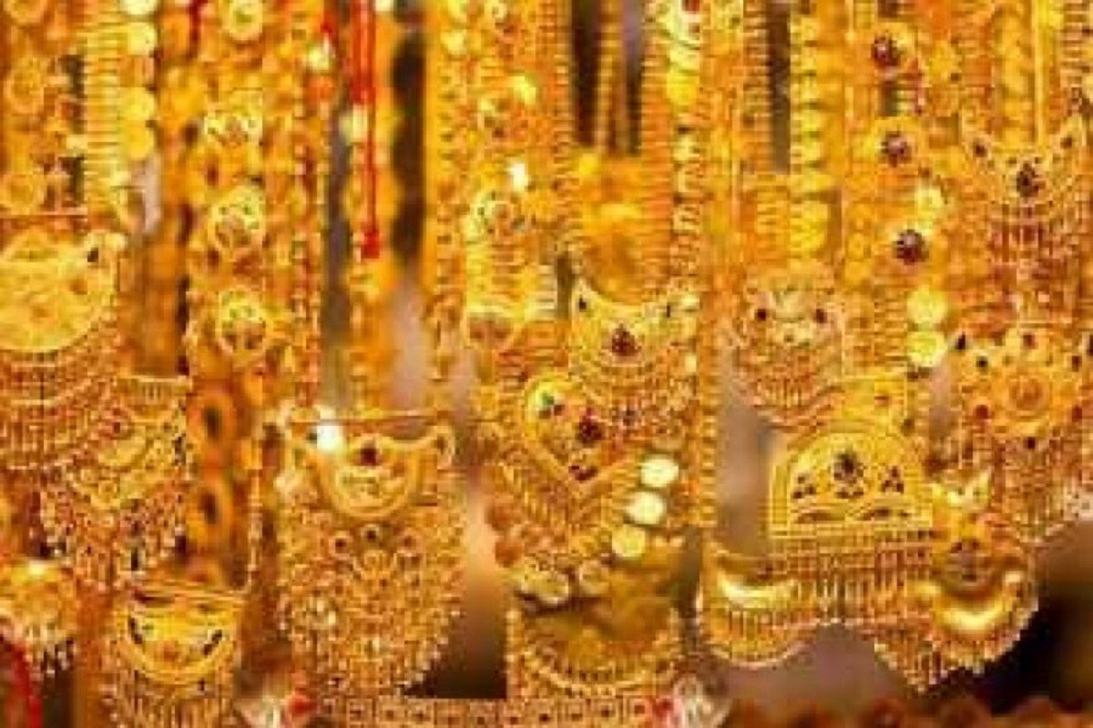 কলকাতায় ২২ ক্যারাট সোনার ১ গ্রামের দাম ৪,৮৬৬ টাকা (কমেছে ১ টাকা), ৮ গ্রামের দাম ৩৮,৯২৮ টাকা (কমেছে ৮ টাকা), ১০ গ্রামের দাম ৪৮,৬৬০ টাকা (কমেছে ১০ টাকা), ১০০ গ্রামের দাম ৪,৮৬,৬০০ টাকা (কমেছে ১০০ টাকা) ৷ প্রতীকী ছবি ৷ কলকাতায় ২২ ক্যারাট সোনার ১ গ্রামের দাম ৪,৮৬৬ টাকা (কমেছে ১ টাকা), ৮ গ্রামের দাম ৩৮,৯২৮ টাকা (কমেছে ৮ টাকা), ১০ গ্রামের দাম ৪৮,৬৬০ টাকা (কমেছে ১০ টাকা), ১০০ গ্রামের দাম ৪,৮৬,৬০০ টাকা (কমেছে ১০০ টাকা) ৷ প্রতীকী ছবি ৷
