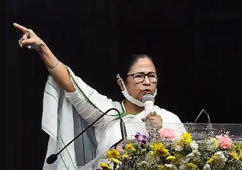 তাছাড়া প্রথমে সুপ্রকাশ গিরি সম্পর্কে আস্থা প্রকাশ করে প্রার্থী হিসেবে মমতার নিজের নাম ঘোষণার অর্থ শুভেন্দুর নন্দীগ্রাম তৎপরতা ভাবাচ্ছে তৃণমূলের অন্দরমহলকেও। তাছাড়া প্রথমে সুপ্রকাশ গিরি সম্পর্কে আস্থা প্রকাশ করে প্রার্থী হিসেবে মমতার নিজের নাম ঘোষণার অর্থ শুভেন্দুর নন্দীগ্রাম তৎপরতা ভাবাচ্ছে তৃণমূলের অন্দরমহলকেও।