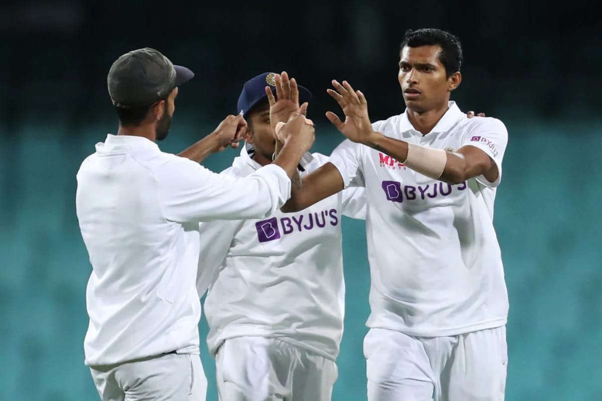 নবদীপ সাইনি- হরিয়ানার কারনালে মধ্যবিত্ত শিখ পরিবারে জন্ম নবদীপের৷ বাবা হরিয়ানা সরকারের অধীনে গাড়ির চালক হিসেবে চাকরি করতেন৷ পাঁচ বছর বয়সে বাবার কাছে একটি বল চেয়েছিল ছোট্ট নবদীপ৷ প্রথমে নবদীপকে একটি প্লাস্টিক বল কিনে দিয়েছিলেন তাঁর বাবা৷ নবদীপ সাইনি- হরিয়ানার কারনালে মধ্যবিত্ত শিখ পরিবারে জন্ম নবদীপের৷ বাবা হরিয়ানা সরকারের অধীনে গাড়ির চালক হিসেবে চাকরি করতেন৷ পাঁচ বছর বয়সে বাবার কাছে একটি বল চেয়েছিল ছোট্ট নবদীপ৷ প্রথমে নবদীপকে একটি প্লাস্টিক বল কিনে দিয়েছিলেন তাঁর বাবা৷