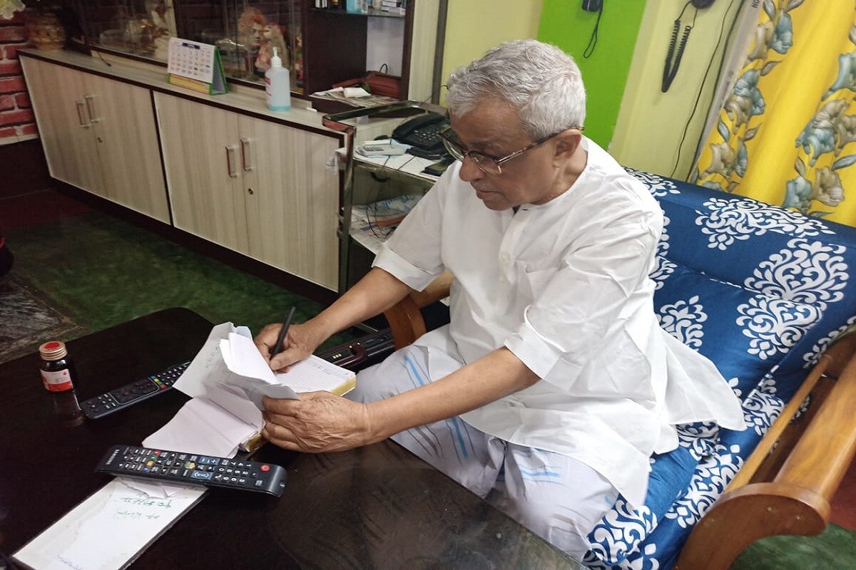 এ দিনই শিশির অধিকারীকে দিঘা শঙ্করপুর উন্নয়ন পর্ষদের চেয়ারম্যান পদ থেকে অপসারিত করেছে রাজ্য সরকার৷ আসলে শিশির অধিকারীর দুই ছেলে শুভেন্দু অধিকারী এবং সৌমেন্দু অধিকারী বিজেপি-তে যোগদানের জেরেই এই পদক্ষেপ করা হয়েছে বলে মনে করছে রাজনৈতিক মহল৷ এ দিনই শিশির অধিকারীকে দিঘা শঙ্করপুর উন্নয়ন পর্ষদের চেয়ারম্যান পদ থেকে অপসারিত করেছে রাজ্য সরকার৷ আসলে শিশির অধিকারীর দুই ছেলে শুভেন্দু অধিকারী এবং সৌমেন্দু অধিকারী বিজেপি-তে যোগদানের জেরেই এই পদক্ষেপ করা হয়েছে বলে মনে করছে রাজনৈতিক মহল৷