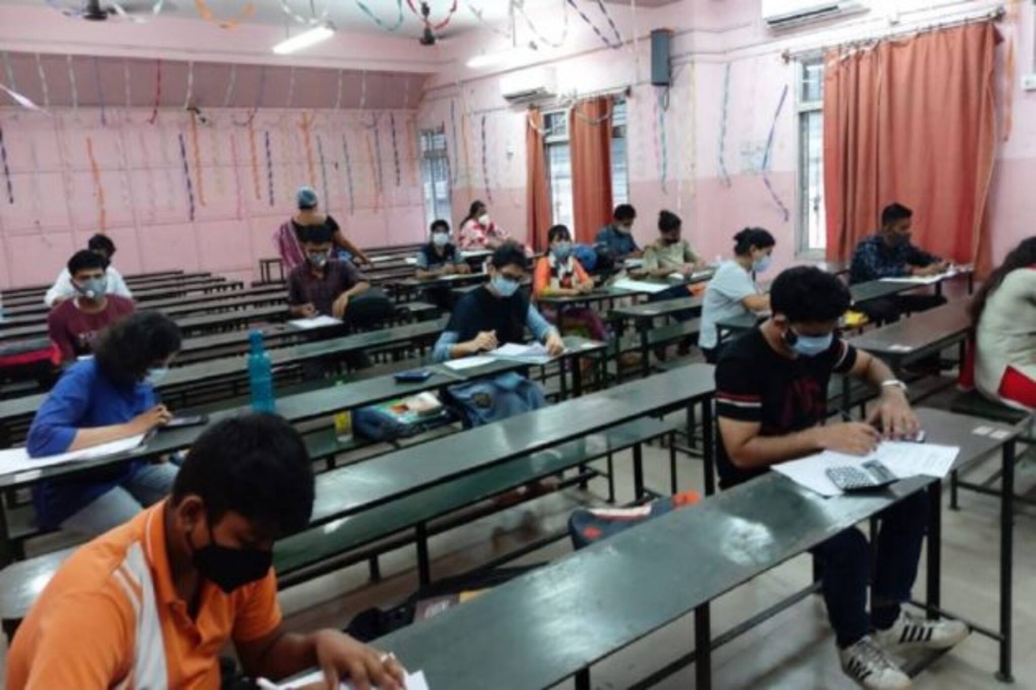 রবিবার প্রাথমিকের টেট পরীক্ষা নিয়ে সতর্ক রাজ্য,জারি হওয়া একাধিক নিয়মাবলী জানুন