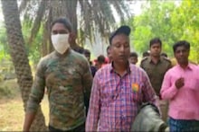 সাতসকালে নন্দীগ্রামে তাজা বোমা উদ্ধার, সন্দেহভাজনের জামায় বিজেপির স্টিকার! চাঞ্চল্য