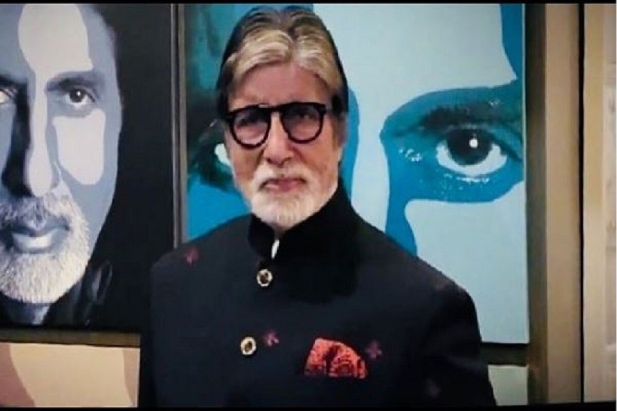 •বয়সকে ফুৎকারে উড়িয়ে দিতে সক্ষম অমিতাভ বচ্চন। এই বয়সেও হাঁটুর বয়সি অভিনেতাদের সঙ্গে রীতিমতো পাল্লা দিয়ে চলেন তিনি। অভিনয় তো বটেই, সোশ্যাল মিডিয়াতেও তিনি ভীষণ সক্রিয়। তাই তো দিন দিন বেড়েই চলছে তাঁর ফলোয়ার সংখ্যা। •বয়সকে ফুৎকারে উড়িয়ে দিতে সক্ষম অমিতাভ বচ্চন। এই বয়সেও হাঁটুর বয়সি অভিনেতাদের সঙ্গে রীতিমতো পাল্লা দিয়ে চলেন তিনি। অভিনয় তো বটেই, সোশ্যাল মিডিয়াতেও তিনি ভীষণ সক্রিয়। তাই তো দিন দিন বেড়েই চলছে তাঁর ফলোয়ার সংখ্যা।