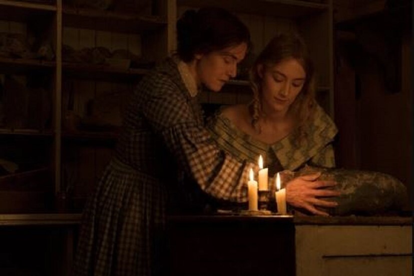 •কেটের মতে দুই মহিলা যখন স্ক্রিনে একে অপরের কাছে আসেন তখন তাঁরাও বুঝতে পারেন কে কীভাবে কী প্রতিক্রিয়া দেবেন। একে অপরকে বুঝতে পারার ফলে খুবই সুবিধা হয়, বলছেন কেট। 