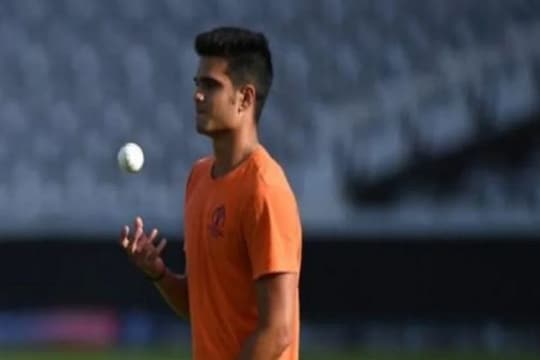 Arjun Tendulkar makes senior debut for Mumbai in Syed Mushtaq Ali Trophy (AFP Photo)