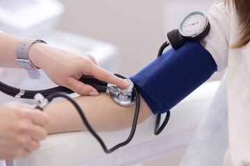 Managing High Blood Pressure: ঘরোয়া, সহজ উপায়ে কমিয়ে নিন উচ্চ রক্তচাপ