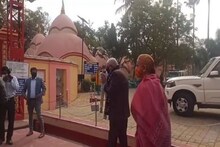 বর্ধমানের একশো আট শিব মন্দিরে সস্ত্রীক পুজো দিলেন রাজ্যপাল