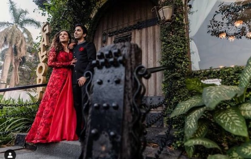 ৩৫ বছরের  আদবানি বিয়ে করলেন বিখ্যাত মেক আপ আর্টিস্ট সানিয়া সদদপুরির সঙ্গে৷ Photo Courtesy- Instagram/ Pankaj Advani 