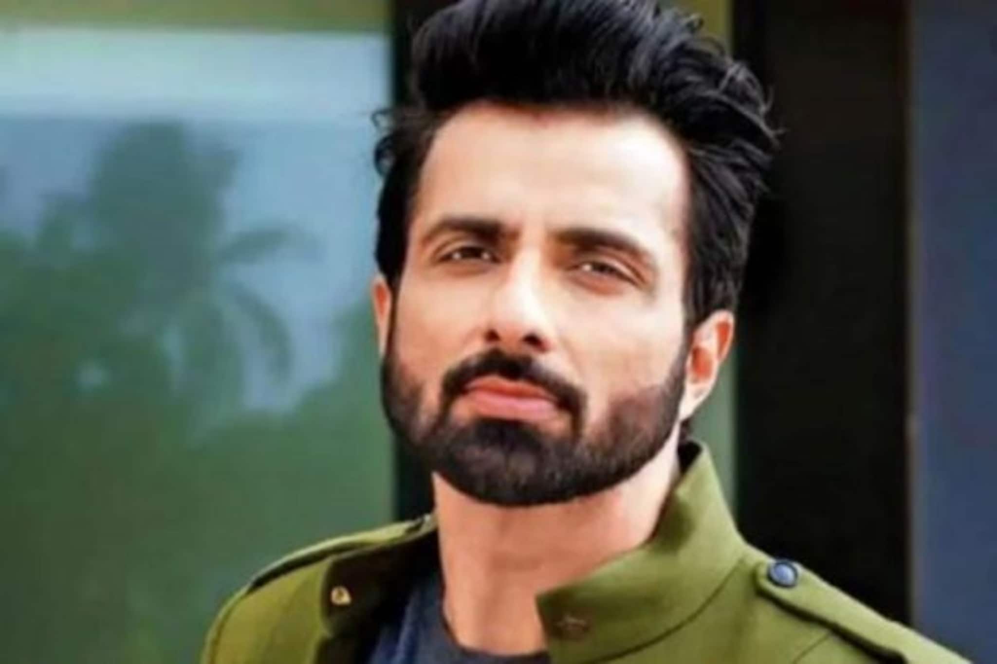 বারবার বেআইনি নির্মাণের পথে হেঁটে অভিযুক্ত সোনু সুদ, বলছে বৃহণ্মুম্বই কর্পোরেশন