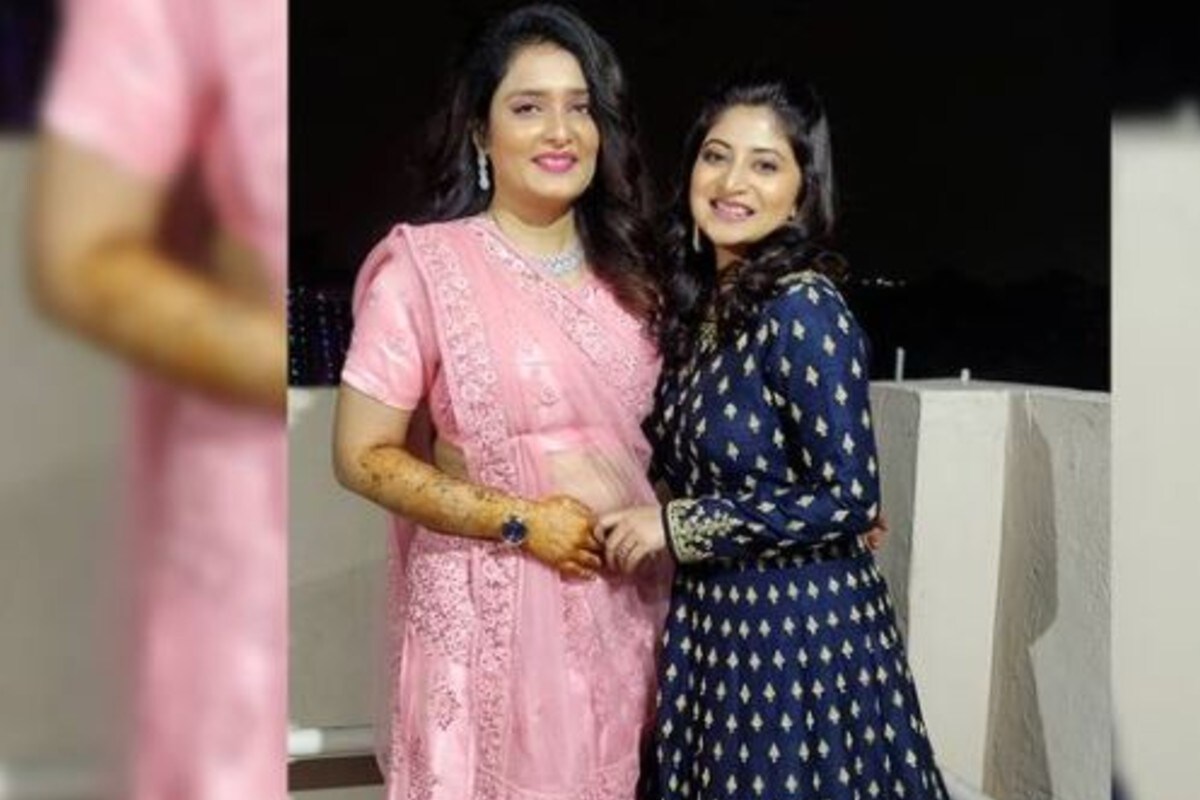 ১৩ জানুয়ারি হয়ে গেল তাদের সংগীত অনুষ্ঠান। ত্বরিতা ও সৌরভের সংগীতে উপস্থিত ছিলেন অভিনেত্রী সন্দীপ্তা সেন, জুহি সেনগুপ্ত সহ আরো অনেকে। এদিন ত্বরিতা পরেছিলেন গোলাপি রঙের একটি লেহেঙ্গা। একসঙ্গে নাচানাচি করেন এই দিন। ১৩ জানুয়ারি হয়ে গেল তাদের সংগীত অনুষ্ঠান। ত্বরিতা ও সৌরভের সংগীতে উপস্থিত ছিলেন অভিনেত্রী সন্দীপ্তা সেন, জুহি সেনগুপ্ত সহ আরো অনেকে। এদিন ত্বরিতা পরেছিলেন গোলাপি রঙের একটি লেহেঙ্গা। একসঙ্গে নাচানাচি করেন এই দিন।