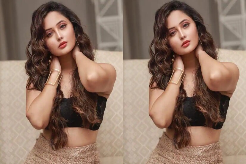 মনে করা হচ্ছে রশ্মি তাঁর সারা মুখে ট্যাটু করিয়েছেন কোনও প্রজেক্টের জন্যই ৷ ছবি সৌজন্যে ইনস্টাগ্রাম ৷