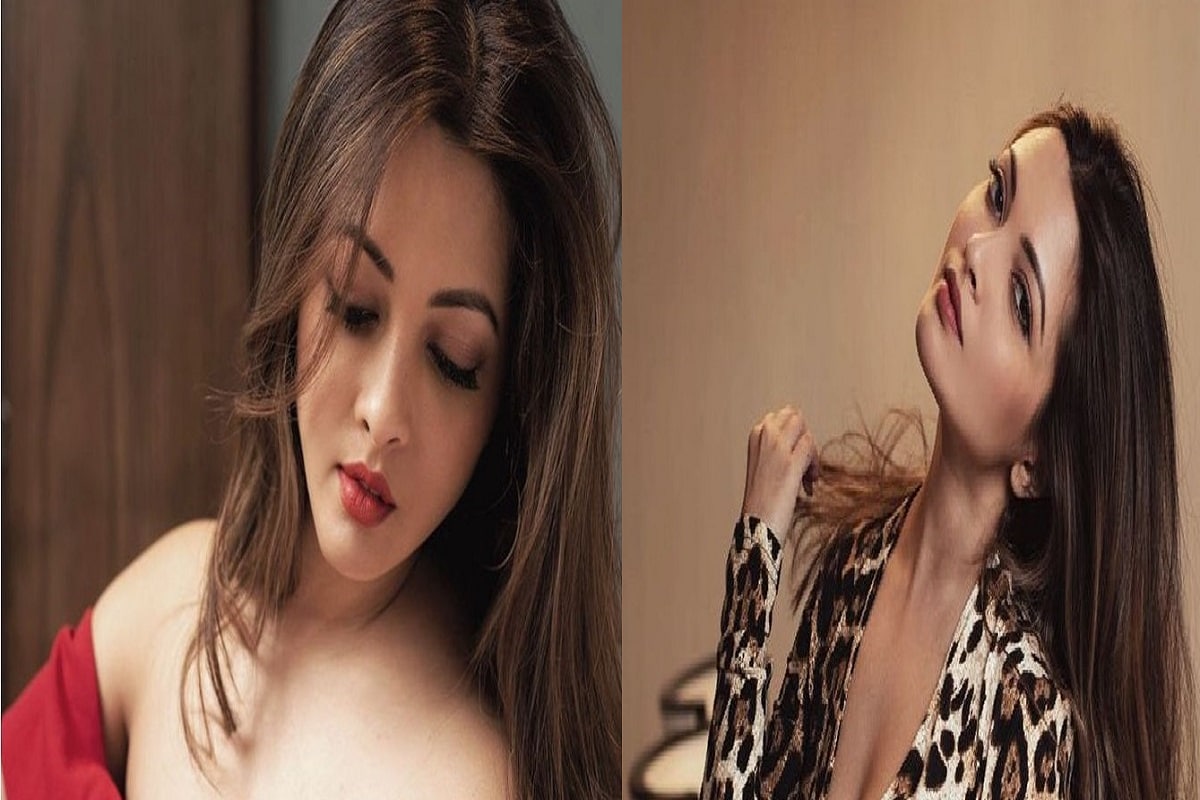 জানুয়ারি ২০২১-এই ৪০ বছরে পা দিয়েছেন মুনমুন কন্যা রিয়া সেন ৷ তাঁর বিকিনি পরা ছবিগুলি সোশ্যাল মিডিয়ায় সুপার ভাইরাল হয়েছে ৷ গোয়ায় ছুটি কাটাচ্ছেন রিয়া তাঁর ছবিগুলি পোস্ট করে ক্যাপশানে লিখেছেন সানস্ক্রিন ৷ ছবি সৌজন্যে ইনস্টাগ্রাম ৷ জানুয়ারি ২০২১-এই ৪০ বছরে পা দিয়েছেন মুনমুন কন্যা রিয়া সেন ৷ তাঁর বিকিনি পরা ছবিগুলি সোশ্যাল মিডিয়ায় সুপার ভাইরাল হয়েছে ৷ গোয়ায় ছুটি কাটাচ্ছেন রিয়া তাঁর ছবিগুলি পোস্ট করে ক্যাপশানে লিখেছেন সানস্ক্রিন ৷ ছবি সৌজন্যে ইনস্টাগ্রাম ৷