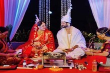 হল না কন্যা সম্প্রদান, সিঁদুর পরলেন ওম-ও! সাতপাকে বাঁধা পড়লেন ওম-মিমি