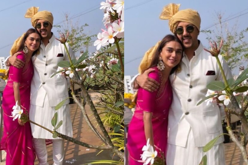 শুধু দিয়া নয়, অদিতি যে একই সঙ্গে বৈভবেরও কাছের বন্ধু, সে কথা বলে দিচ্ছে বেল এয়ার অ্যাপার্টমেন্টের বাগানে তাঁদের একসঙ্গে তোলা এই ছবি।