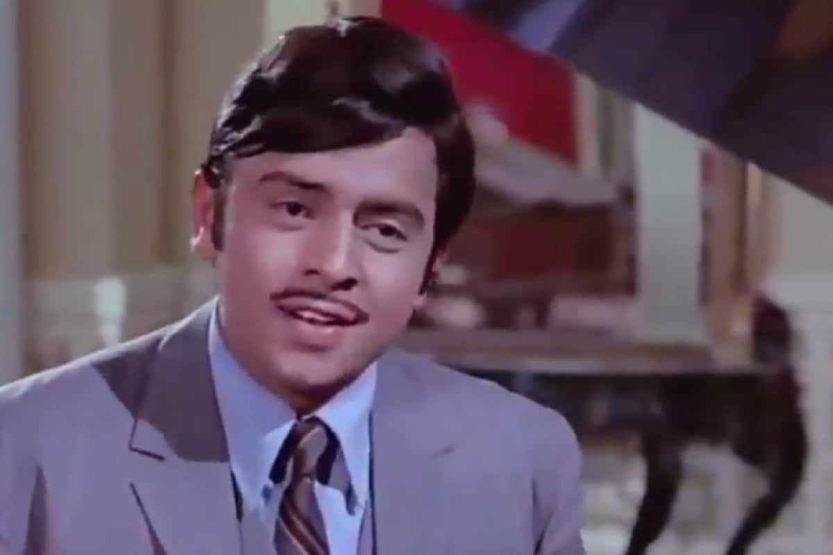 অমর প্রেমে বিনোদ মেহেরা অভিনয় করেছিলেন বলিউডের প্রথম সুপারস্টার রাজেশ খান্নার সঙ্গে ৷ শর্মিলা ঠাকুরের সঙ্গে সমানে টক্কর দিয়েছিলেন সেদিনের বিনোদ মেহেরা ৷ অমর প্রেমে বিনোদ মেহেরা অভিনয় করেছিলেন বলিউডের প্রথম সুপারস্টার রাজেশ খান্নার সঙ্গে ৷ শর্মিলা ঠাকুরের সঙ্গে সমানে টক্কর দিয়েছিলেন সেদিনের বিনোদ মেহেরা ৷