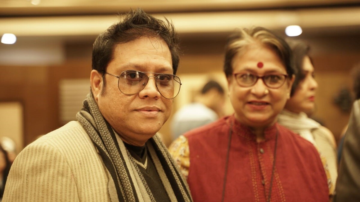 হাজির ছিলেন ঋতুপর্ণা সেনগুপ্ত, জয়া আহসান, অনিন্দ সরকার, সুদেষ্ণা রায়, চৈতি ঘোষাল ছাড়াও টলি পাড়ার বহু পরিচিত মুখ। হাজির ছিলেন ঋতুপর্ণা সেনগুপ্ত, জয়া আহসান, অনিন্দ সরকার, সুদেষ্ণা রায়, চৈতি ঘোষাল ছাড়াও টলি পাড়ার বহু পরিচিত মুখ।