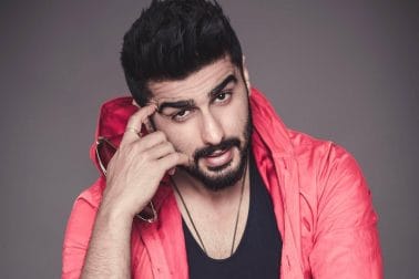 অর্জুন কাপুর (Arjun Kapoor)টু স্টেটসে (2 States) অর্জুন আর আলিয়া ভাটের (Alia Bhatt) চুম্বনের দৃশ্য আজও অনেকের মন জিতে নেয়। রিয়েল লাইফে এই অভিনেতা প্রথমবার চুম্বন করেন ১৯ বছর বয়সে। অর্জুন কাপুর (Arjun Kapoor)টু স্টেটসে (2 States) অর্জুন আর আলিয়া ভাটের (Alia Bhatt) চুম্বনের দৃশ্য আজও অনেকের মন জিতে নেয়। রিয়েল লাইফে এই অভিনেতা প্রথমবার চুম্বন করেন ১৯ বছর বয়সে।