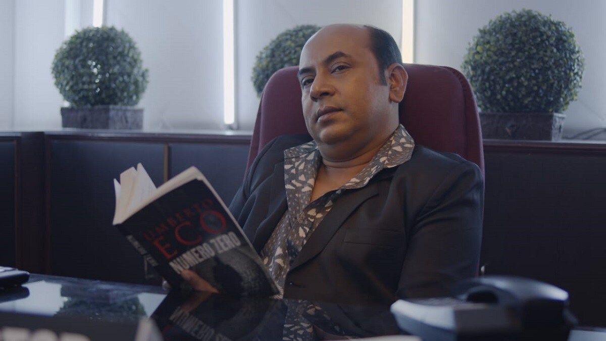 ক্লিকের নতুন এই ওয়েব সিরিজে অভিনয় করেছেন অনির্বাণ চক্রবর্তী, সবুজ বর্ধন, রানা বসুঠাকুর, পূজা চট্টোপাধ্যায়, দেবপ্রসাদ হালদার, সুব্রত গুহা রায় প্রমুখ । শহরে হয়ে গেল এই ওয়েব সিরিজের এর টিজার লঞ্চ। ক্লিকের নতুন এই ওয়েব সিরিজে অভিনয় করেছেন অনির্বাণ চক্রবর্তী, সবুজ বর্ধন, রানা বসুঠাকুর, পূজা চট্টোপাধ্যায়, দেবপ্রসাদ হালদার, সুব্রত গুহা রায় প্রমুখ । শহরে হয়ে গেল এই ওয়েব সিরিজের এর টিজার লঞ্চ।