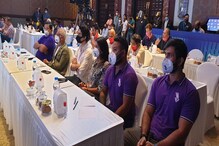 IPL Auction 2021: নিলামের মঞ্চে শাহরুখ পুত্র আরিয়ান, সোশ্যালে ঝড় তুলল ছবি IPL Auction 2021: নিলামের মঞ্চে শাহরুখ পুত্র আরিয়ান, সোশ্যালে ঝড় তুলল ছবি