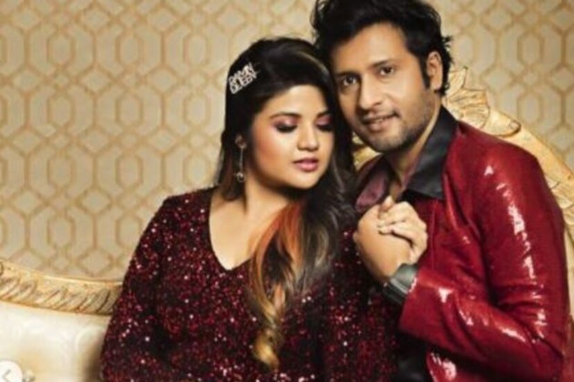 টেলি পাড়ার আরও এক জনপ্রিয় জুটি রণিতা ও সৌপ্তিক। প্রায়ই সোশ্যাল মিডিয়ায় ছবি শেয়ার করেন দুজনে। ভ্যালেন্টাইনস ডে উপলক্ষে ছবি শেয়ার করেছেন রণিতা ও সৌপ্তিক। 