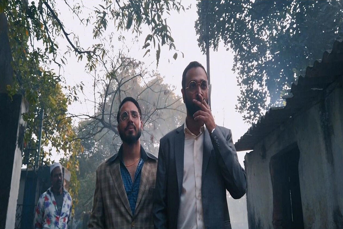 • ছবি দেখার অভ্যাস বদলেছে। গোটা লকডাউনে আমরা সকলে যেন একটু বেশি ওয়েব সিরিজে অভ্যস্ত হয়ে পড়েছি।এখন দর্শকদের বস্তা পচা গল্প দেখিয়ে বোকা বানানো বেশ কঠিন। তাই চাই একেবারে নতুন এবং হাটকে কনটেন্ট। • ছবি দেখার অভ্যাস বদলেছে। গোটা লকডাউনে আমরা সকলে যেন একটু বেশি ওয়েব সিরিজে অভ্যস্ত হয়ে পড়েছি।এখন দর্শকদের বস্তা পচা গল্প দেখিয়ে বোকা বানানো বেশ কঠিন। তাই চাই একেবারে নতুন এবং হাটকে কনটেন্ট।